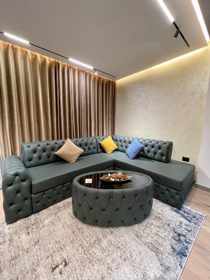 Queens Luxury Apartments Tirana Exterior foto