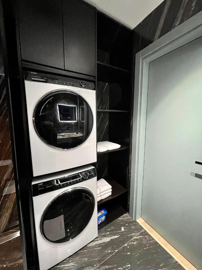 Queens Luxury Apartments Tirana Exterior foto