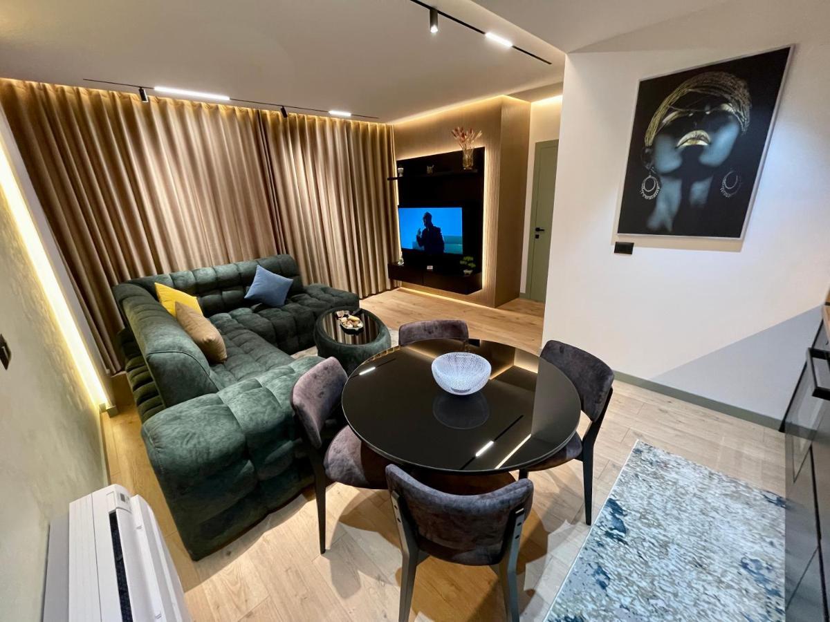 Queens Luxury Apartments Tirana Exterior foto