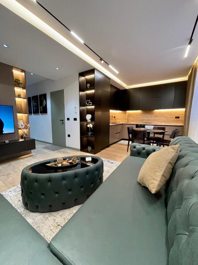 Queens Luxury Apartments Tirana Exterior foto
