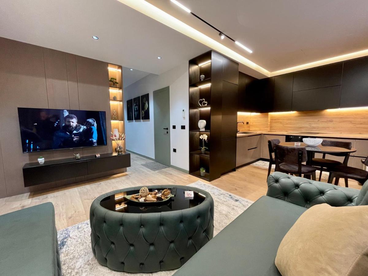 Queens Luxury Apartments Tirana Exterior foto