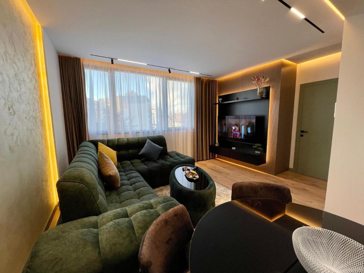 Queens Luxury Apartments Tirana Exterior foto